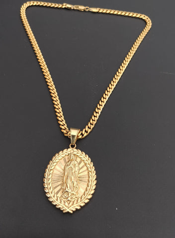 14k Gold Plated 6mm Cuban link Chain and Pendant
