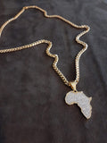 14k 6mm Gold Plated Cuban link Chain and Pendant